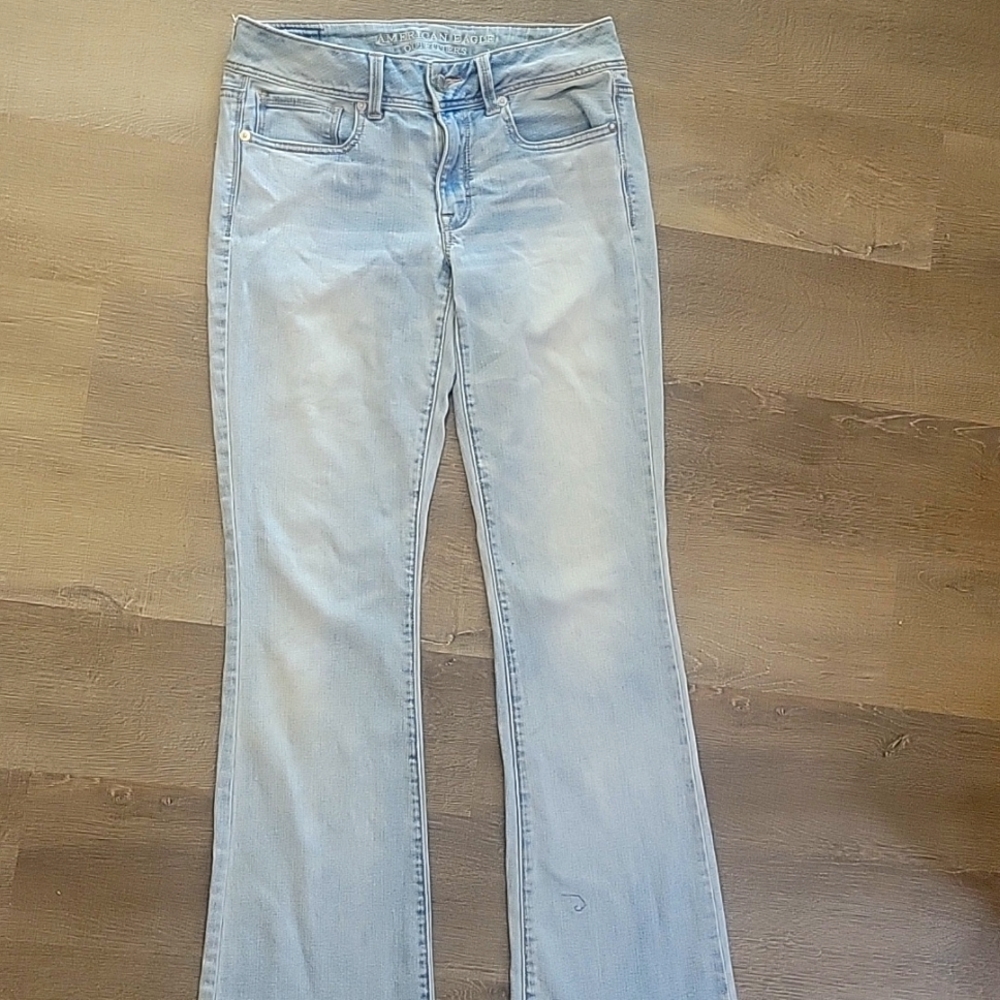 American eagle size 6 Jeans
